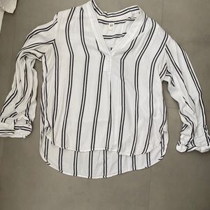 White and black stripes top